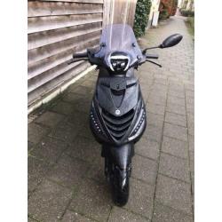 Mooie Piaggio zip