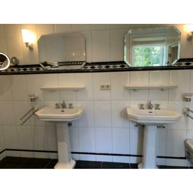 Duravit 1930 wastafels compleet met planchet en spiegels