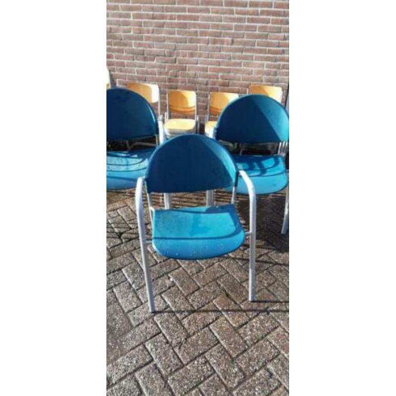 Kinderstoelen/kleuterstoelen