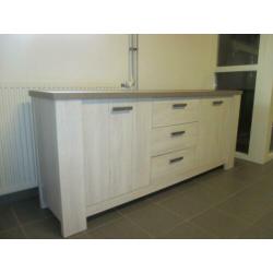 Dressoir en Opbergkast in dezelfde stijl !!