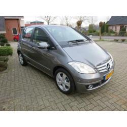 Mercedes-Benz A-Klasse 180 Avantgarde Automaat CVT
