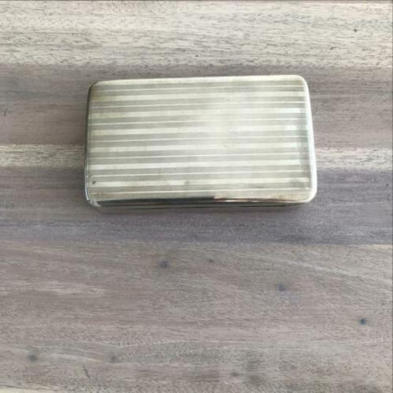 Zilveren tabaksdoos (11x6.5x2.1 cm)