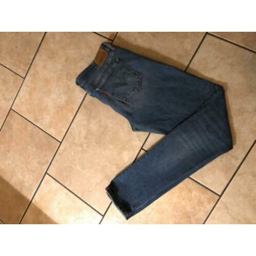 Levi’s 711, skinny, maat 28