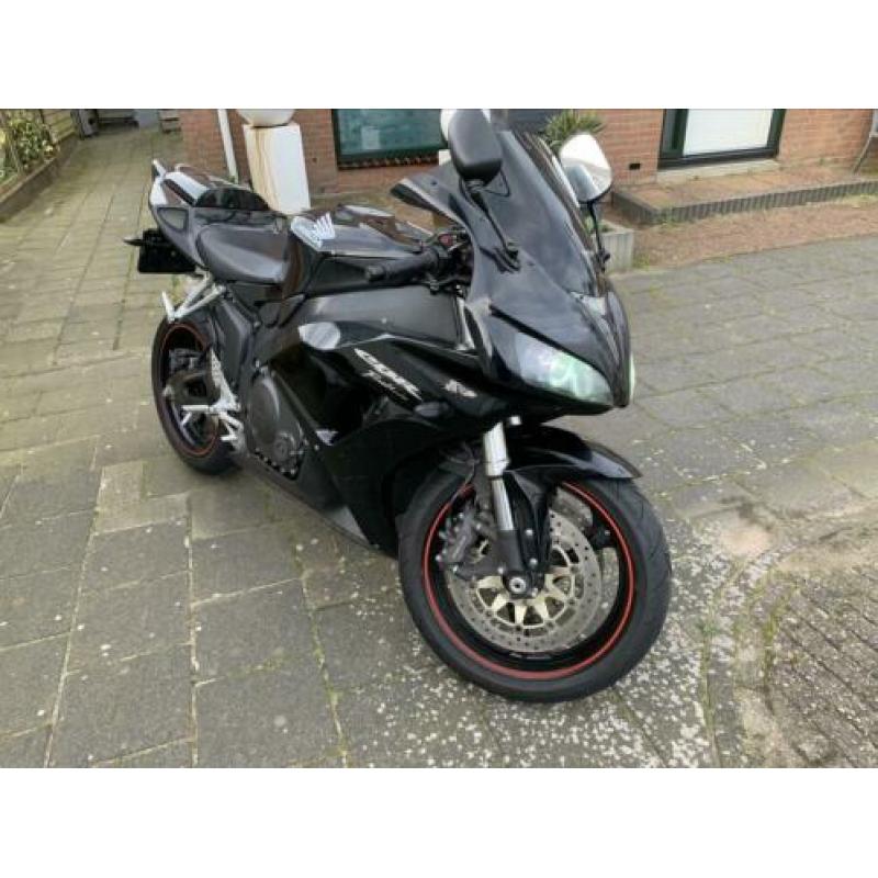 Honda cbr1000rr Fireblade