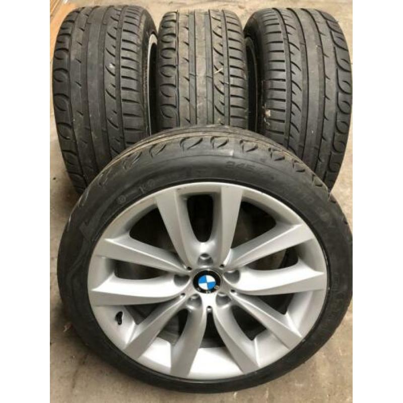 Nagenoeg nieuwe BMW 19” velgen met banden 331