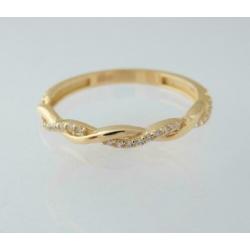 14 karaat Gouden Dames Ring witte Saffieren M18.5