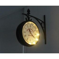 Klassiek Stationsklok, 25 cm. verlichting, Romeinse cijfers