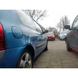Renault clio 1.6 16v