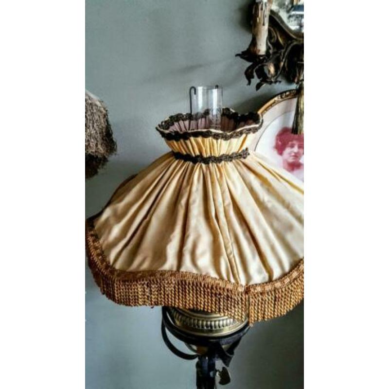 Grote antieke Victoriaanse lamp....