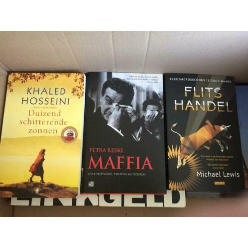 Doos diverse thrillers spannende boeken