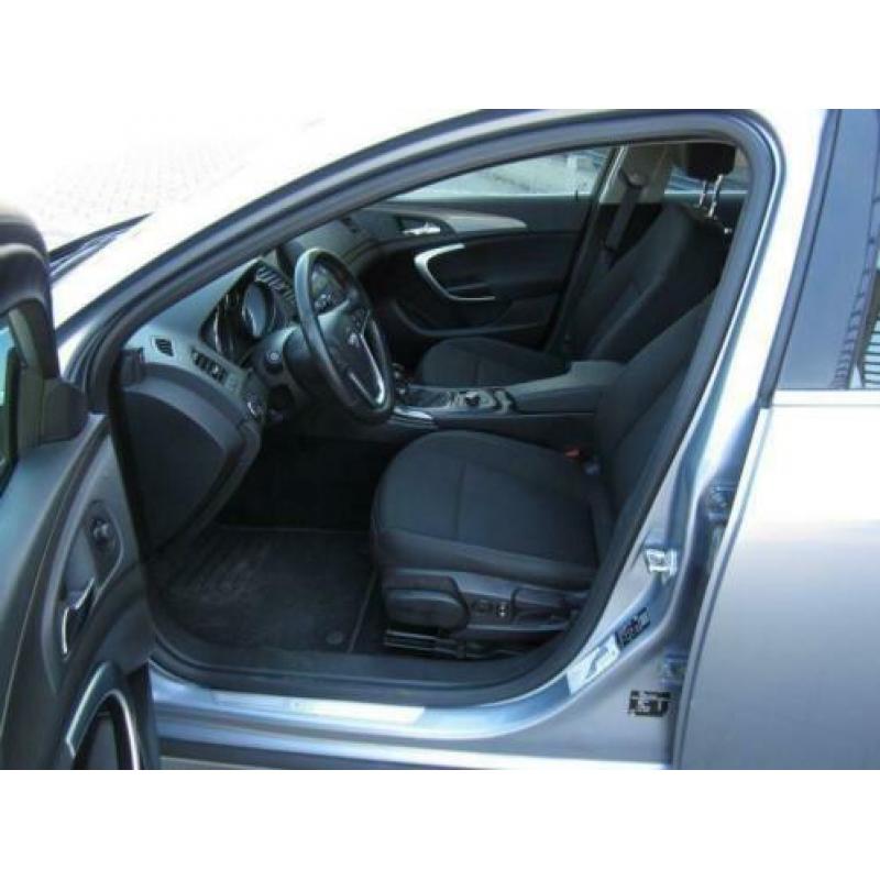 Opel Insignia sports tourer 2.0cdti excl.eco Navi trekhaak 1