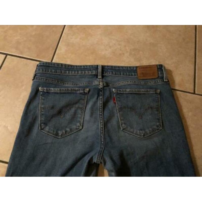 Levi’s 711, skinny, maat 28