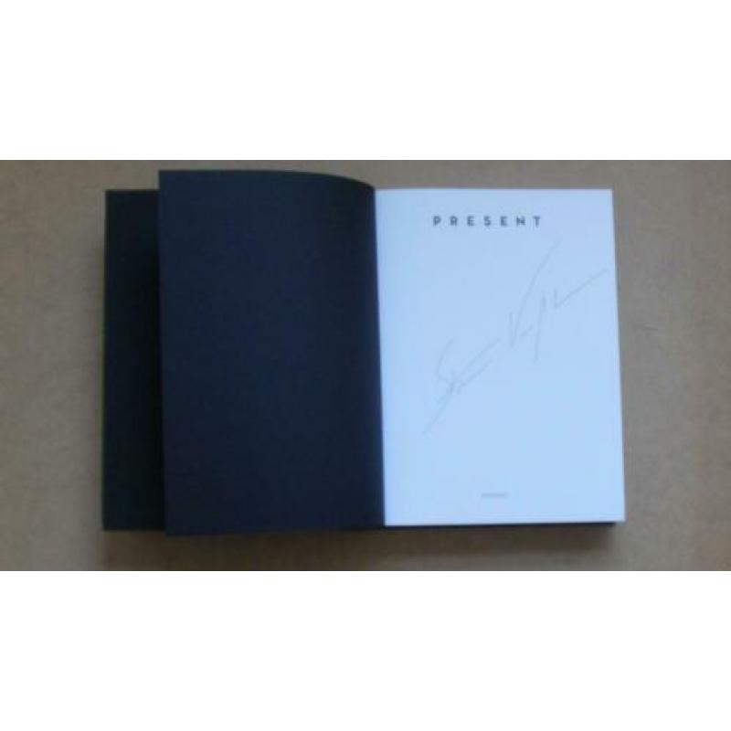 STEPHAN VANFLETEREN ;gesigneerd fotoboek; PRESENT