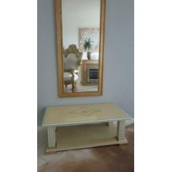 Salontafel cremekleurig italiaans design