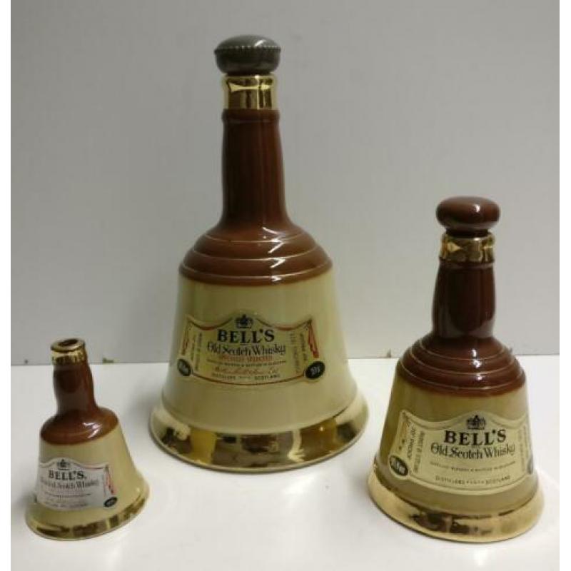 Diverse schitterende whisky kannen
