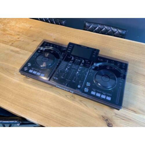 Nette! Pioneer XDJ-RX All-in-One DJ Controller met stofkap