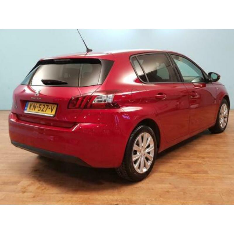 Peugeot 308 1.2 PureTech Style 5 deurs climate navi pano lmv
