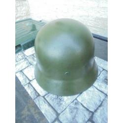 wo2 Duitse M40 helm maat Q 64=Ned.maat 56/57 uit Museum