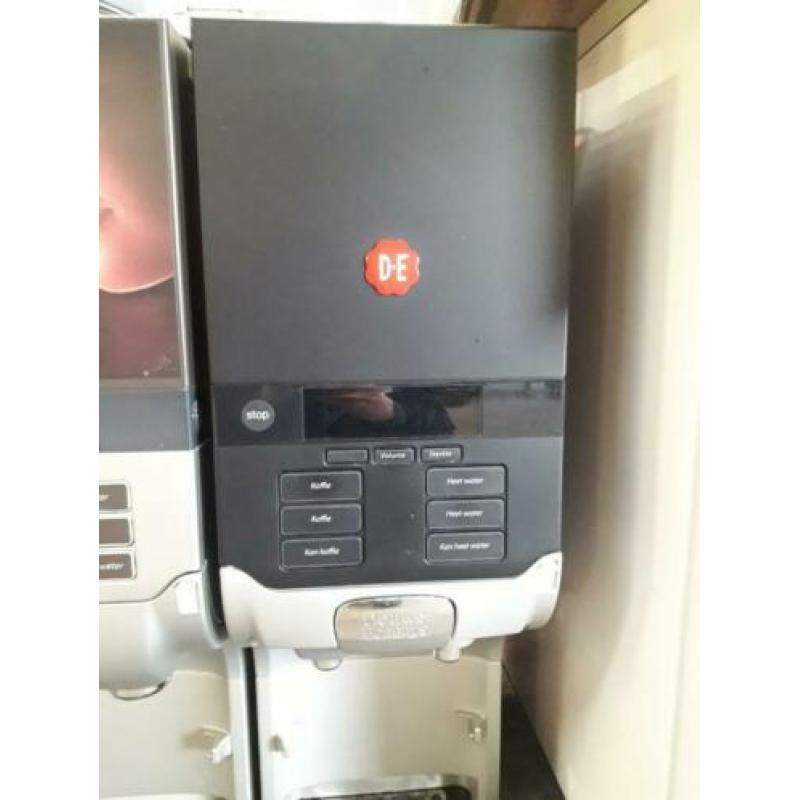 2 koffiemachines Cafitesse: 110 & 110NG + koffie + diepvries