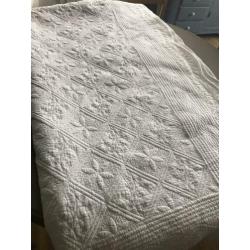 Mooie grote witte plaid/ quilt van home art