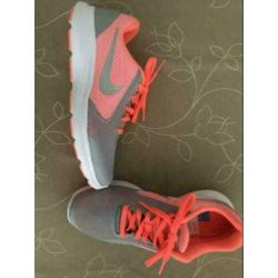 NIEUW Nike kinder schoen maat 36.5 mooi schoenen sneakers