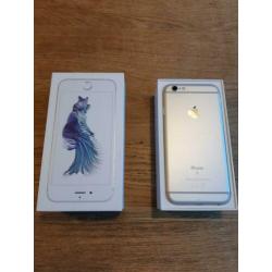 Iphone 6s zilver 32 GB met 8 hippe beschermhoesjes