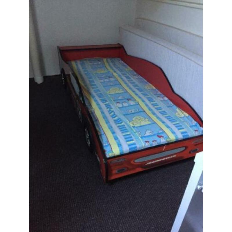 Autobed ( bijna nieuw )