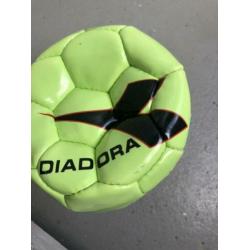 Nieuw diadora kleine voetbal