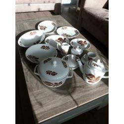 Jaren 70 servies
