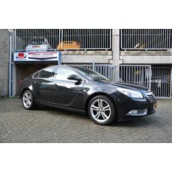 Opel Insignia 1.6 T Edition (bj 2011)