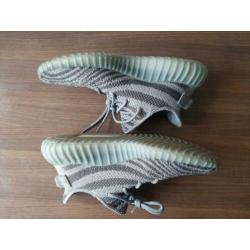 Yeezy boost 350 v2 beluga 2.0 maat 45 1/3 US 11