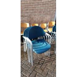 Kinderstoelen/kleuterstoelen
