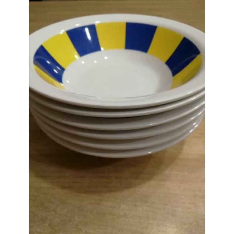 6 schaaltjes-wit/geel/blauw-kunsstof-camping