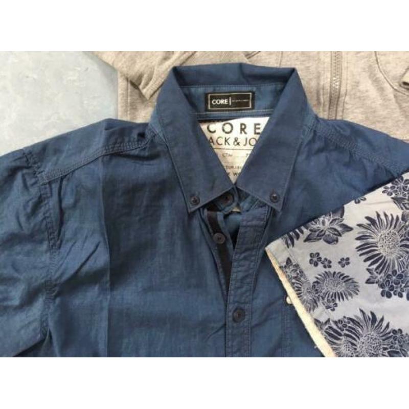 Pakket overhemden, blouses, vesten o.a. Jack and Jones. S/M