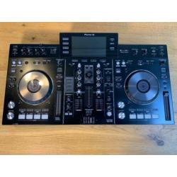 Nette! Pioneer XDJ-RX All-in-One DJ Controller met stofkap