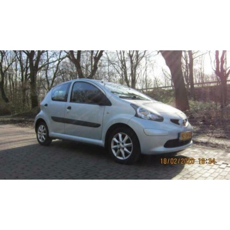 Toyota Aygo , bj 2007 , 4 deurs , eerste eigenaar