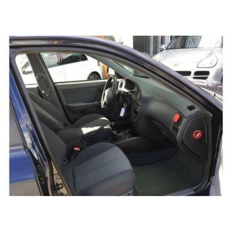 Hyundai Elantra 1.6i DynamicVersion