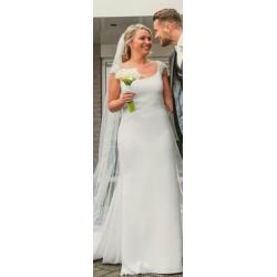Gladde bruidsjurk van Pronovias- klassiek code 376