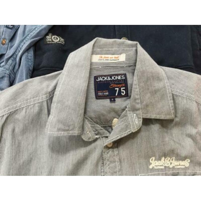 Pakket overhemden, blouses, vesten o.a. Jack and Jones. S/M