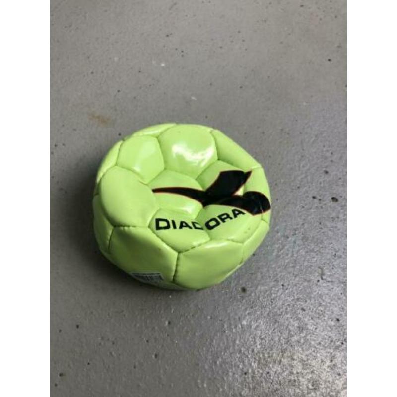 Nieuw diadora kleine voetbal