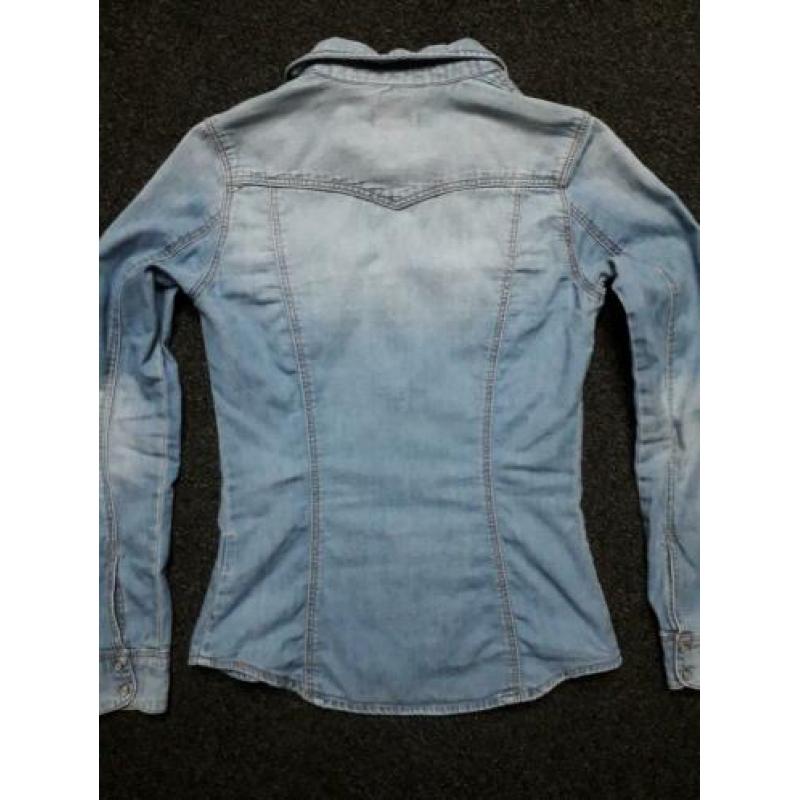 Spijkerblouse H&M mt 34 te koop