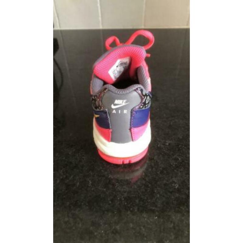 Nike Air Max maat 26. Uit VS, niet verkrijgbaar in NL.
