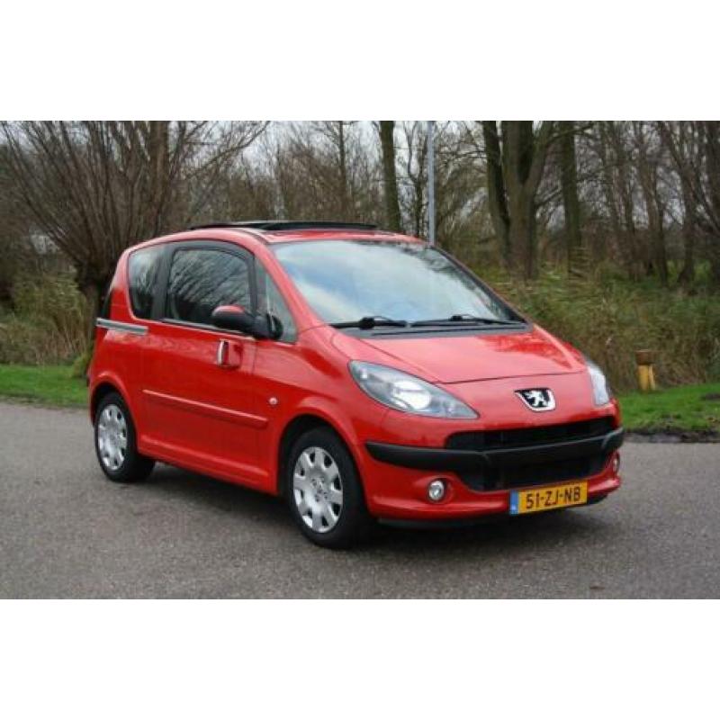 Peugeot 1007 1.4 Sporty 3DRS Panorama-Dak AIRCO NAP GOED OND