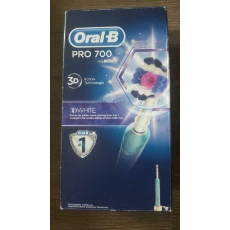 Oral b Pro 70p elektrische tandenborstel nieuw