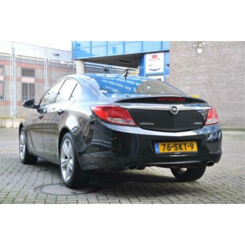 Opel Insignia 1.6 T Edition (bj 2011)
