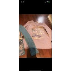 2 frozen disney topje van h&m in maat 134-140