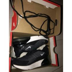 Nike air 270 maat 30