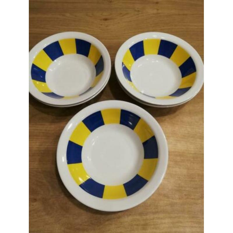 6 schaaltjes-wit/geel/blauw-kunsstof-camping