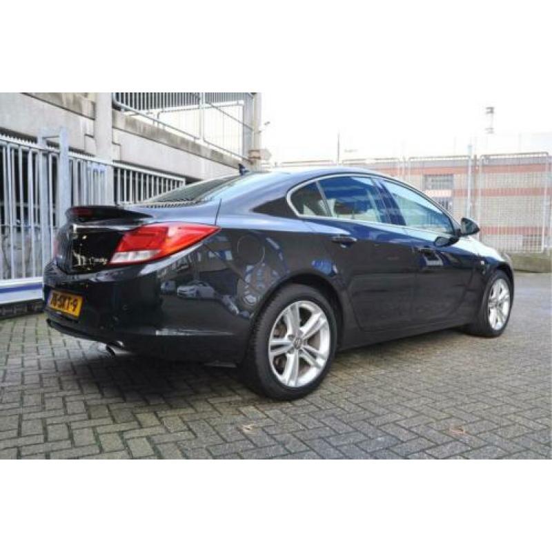 Opel Insignia 1.6 T Edition (bj 2011)