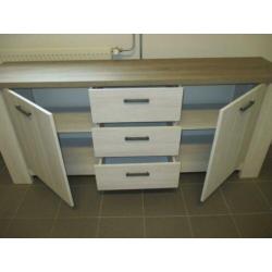 Dressoir en Opbergkast in dezelfde stijl !!
